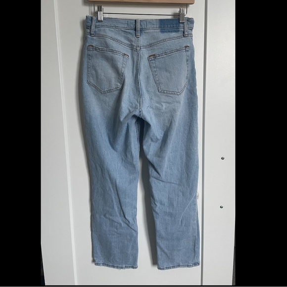 A&F Curve Love Ankle Straight Jeans - Picture 5 of 5